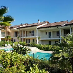 Luxury Beauty Gardens Sirmione
